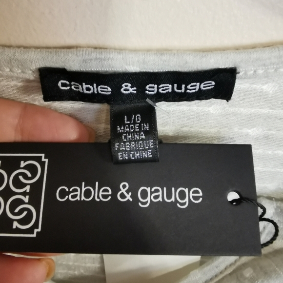 Bnwt, t-shirt,  size L - Picture 4 of 8